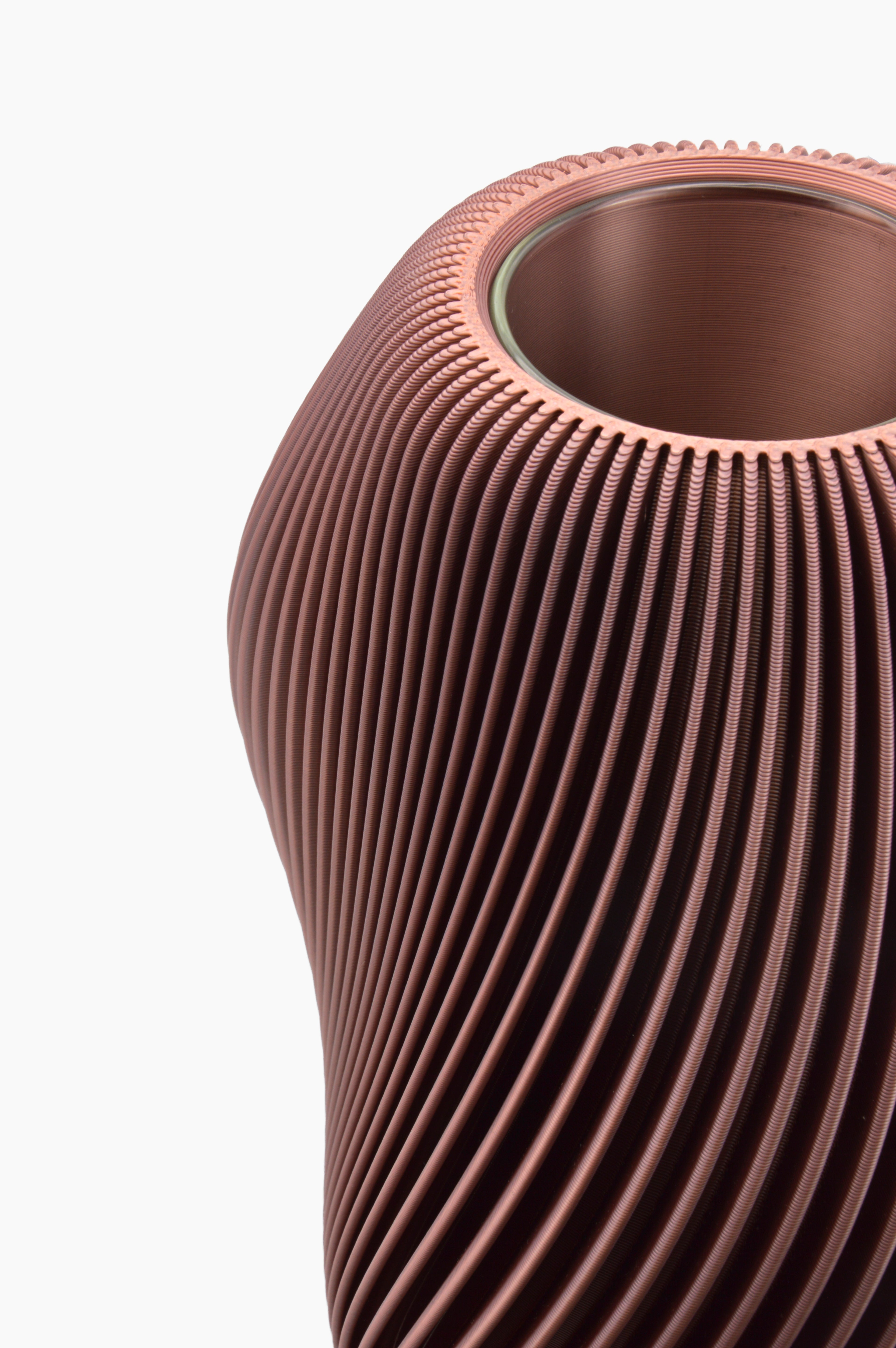 Vaso Venux · rame · vista dall'alto · linee sinuose · design 3D · Made in Italy · Yliaca